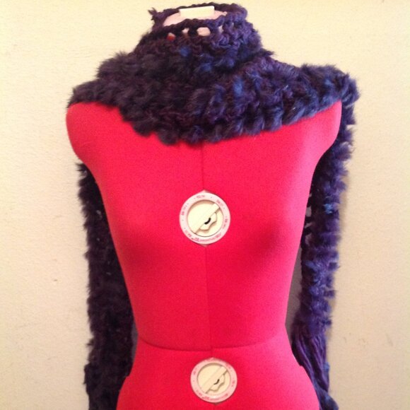**SALE** Vintage Purple Faux Rabbit Fur Crochet Scarf - Picture 1 of 7